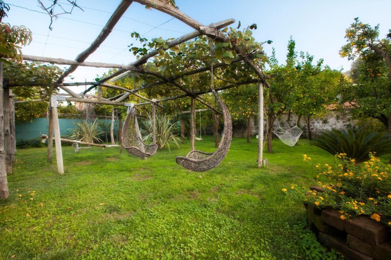 Casa Sorrento, Immerso Nel Verde A Pochi Passi Dal Centro Eksteriør billede