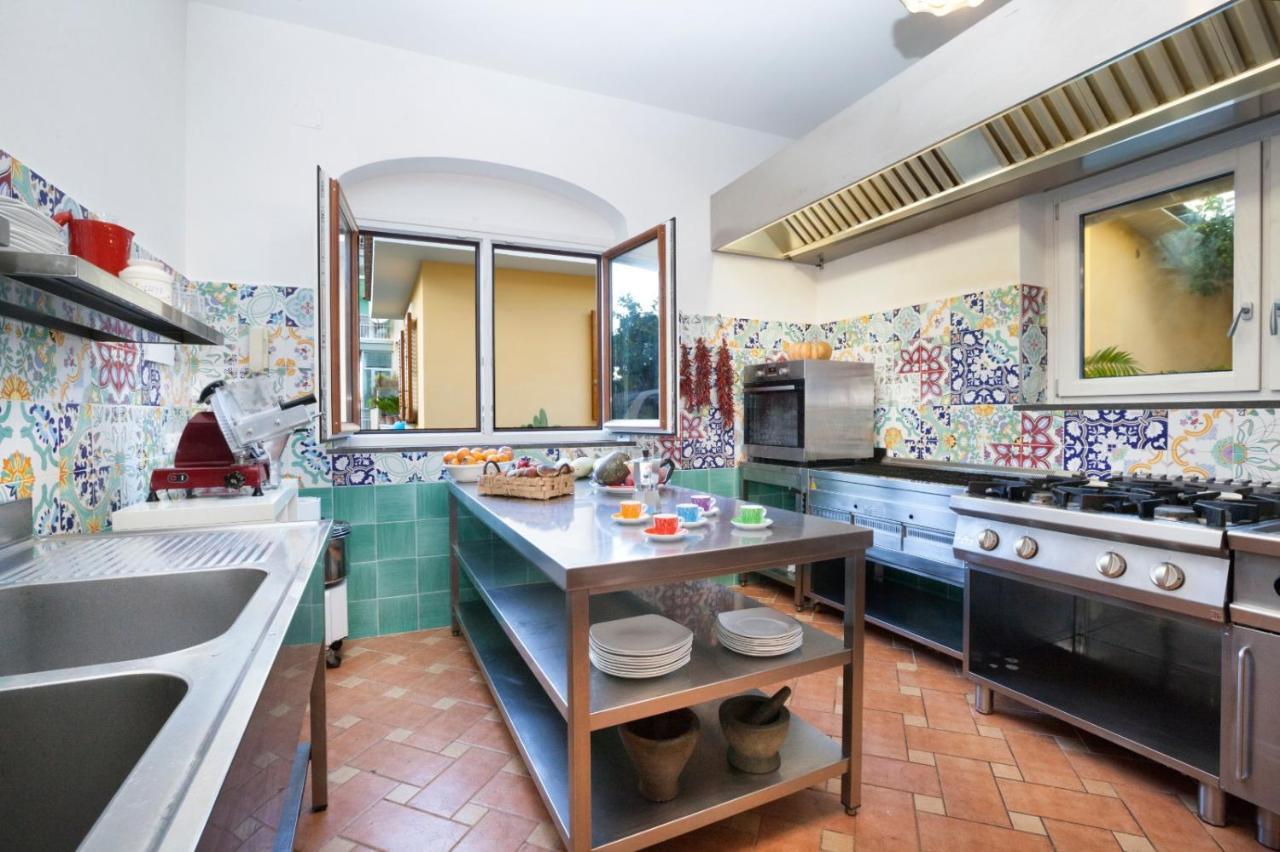 Casa Sorrento, Immerso Nel Verde A Pochi Passi Dal Centro Eksteriør billede