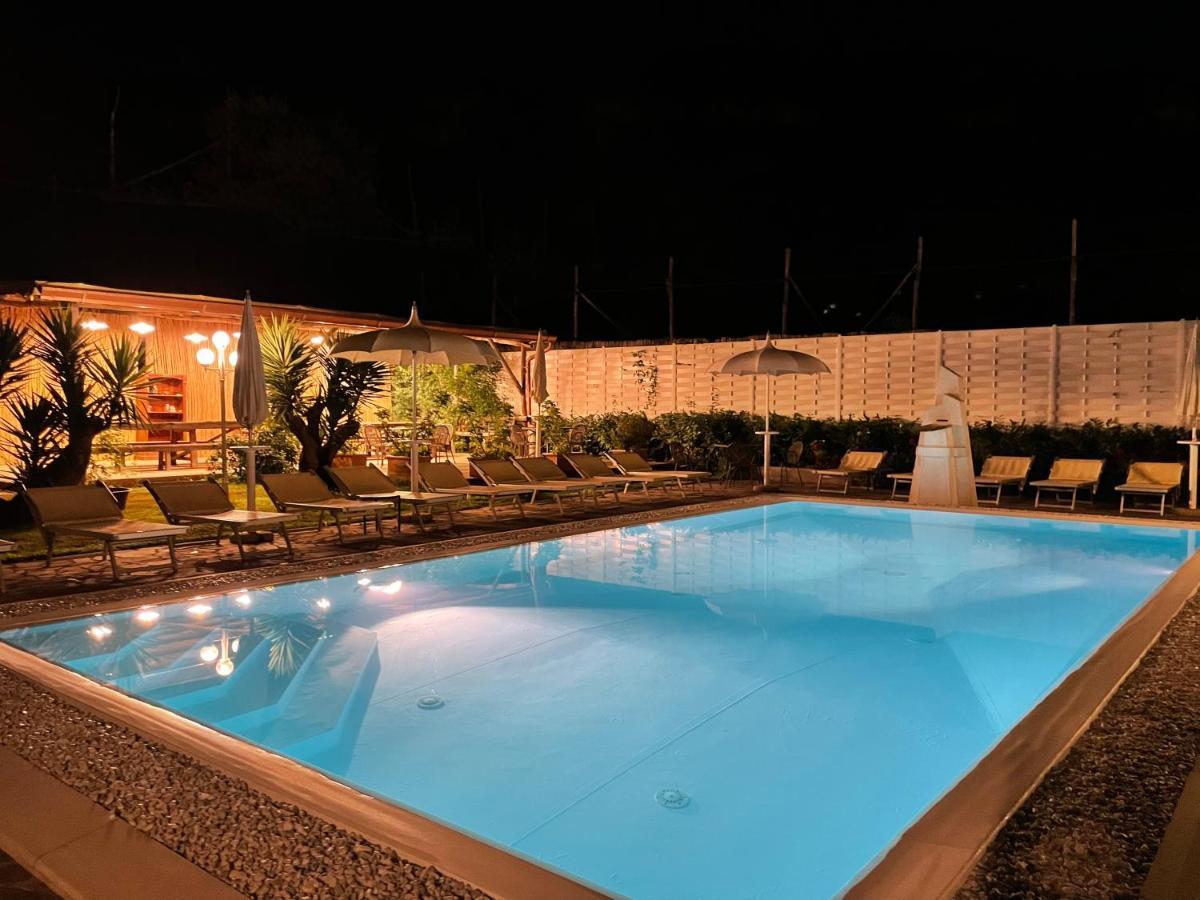 Casa Sorrento, Immerso Nel Verde A Pochi Passi Dal Centro Eksteriør billede